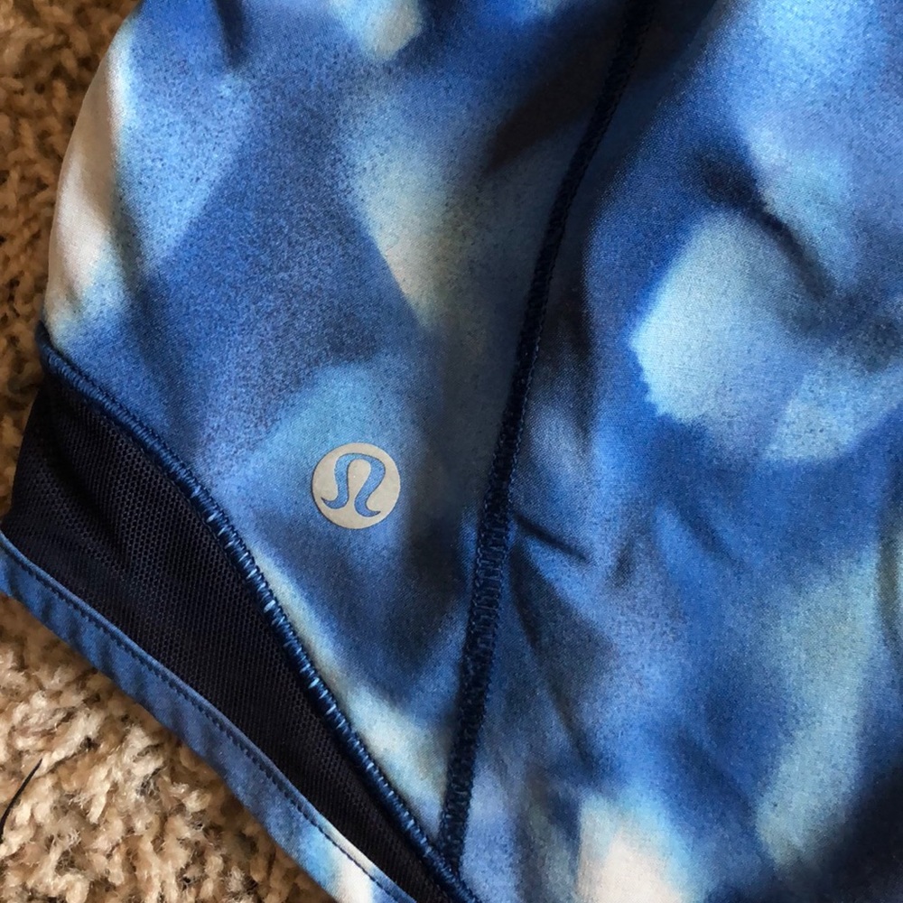 lululemon hotty hot shorts size 4